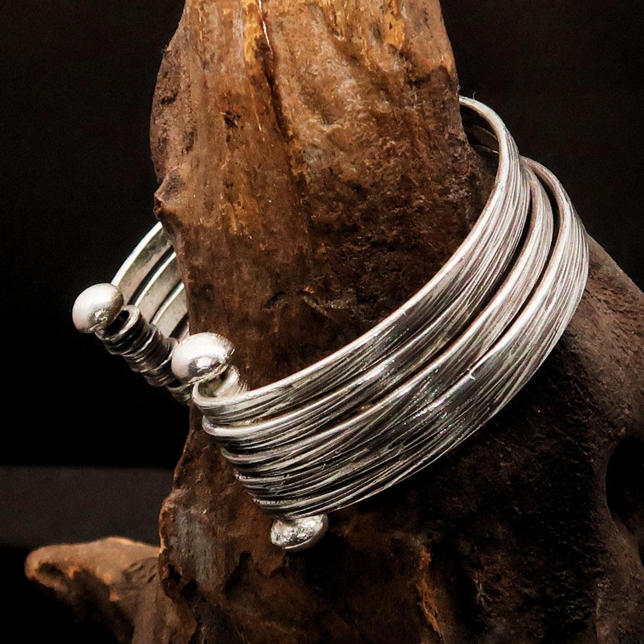 Excellent handcrafted minimalistic 5 String Sterling Silver Bracelet / Bangle