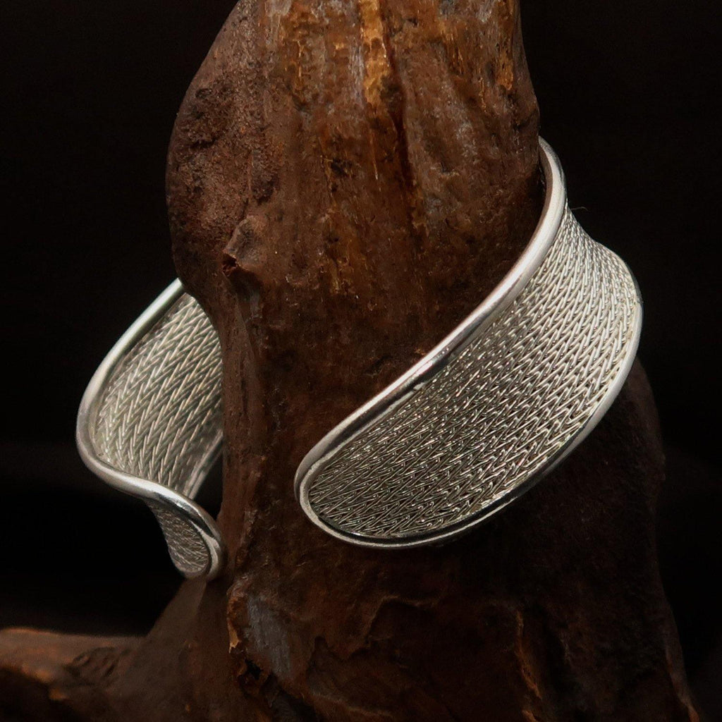 Excellent handcrafted woven Sterling Silver Bracelet Bangle