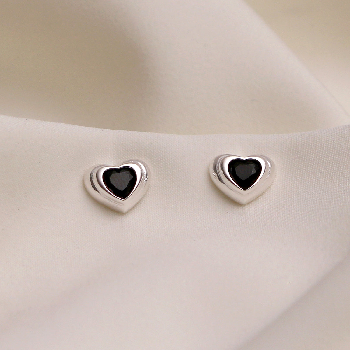 Bold heart earrings-1