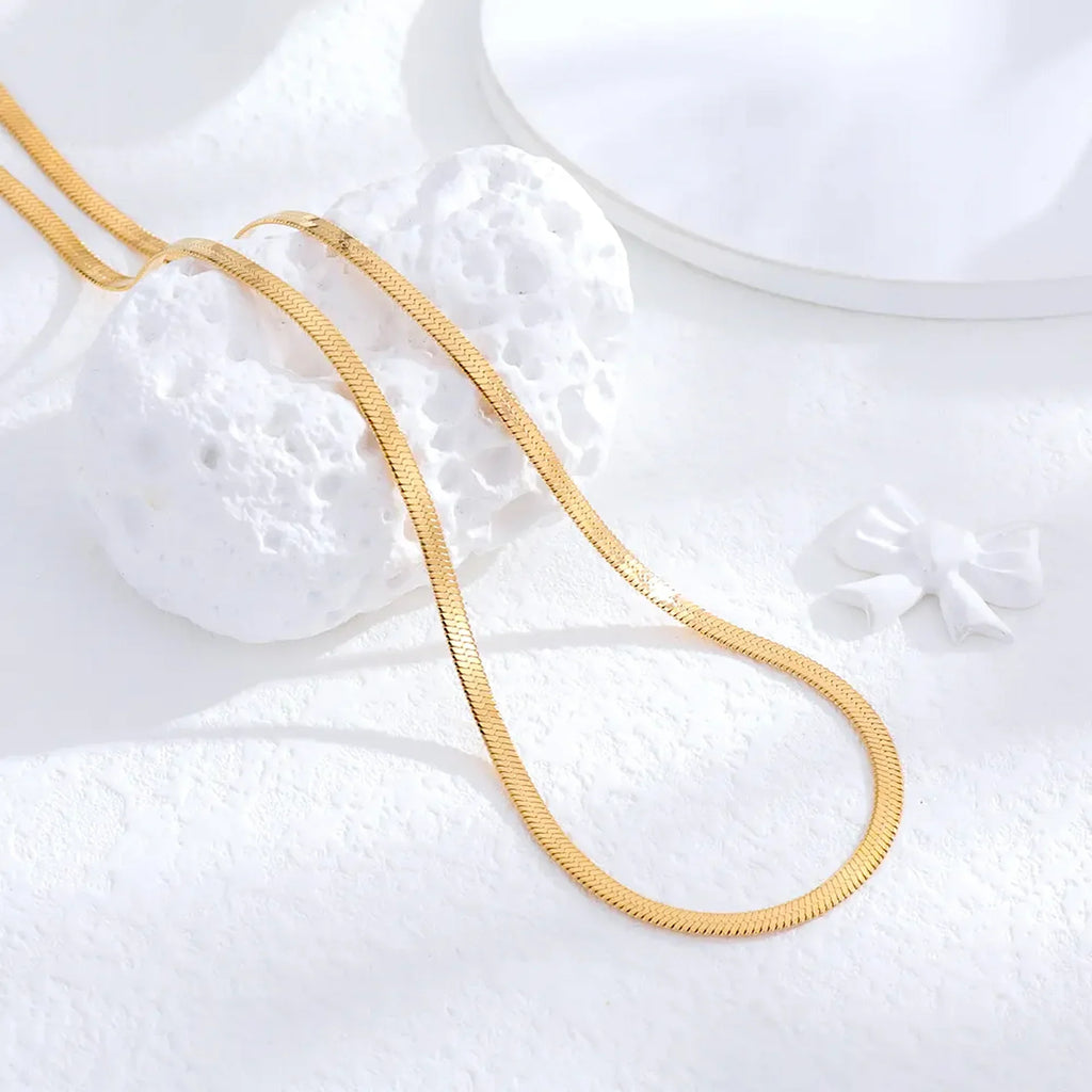 Herringbone Snake Chain Necklace – Flat Statement Choker Jewelry