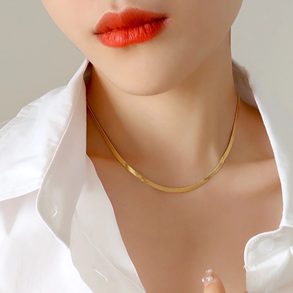 Herringbone Snake Chain Necklace – Flat Statement Choker Jewelry